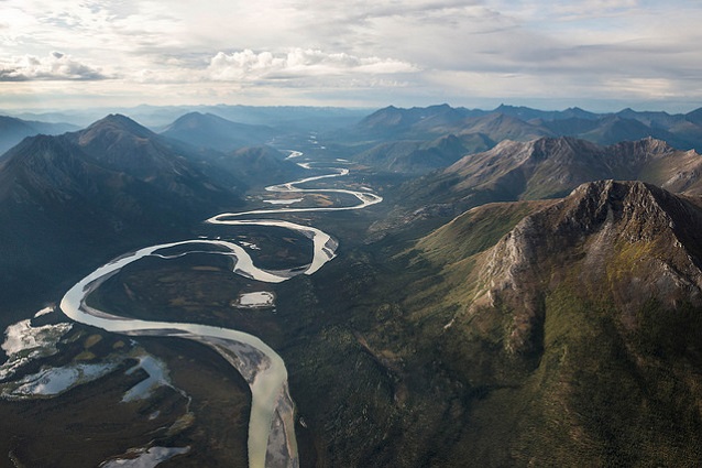 Meander Formation and Features of Meandering Streams