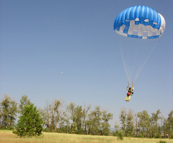 Smokejumper in flight. Smokejumper in flight.