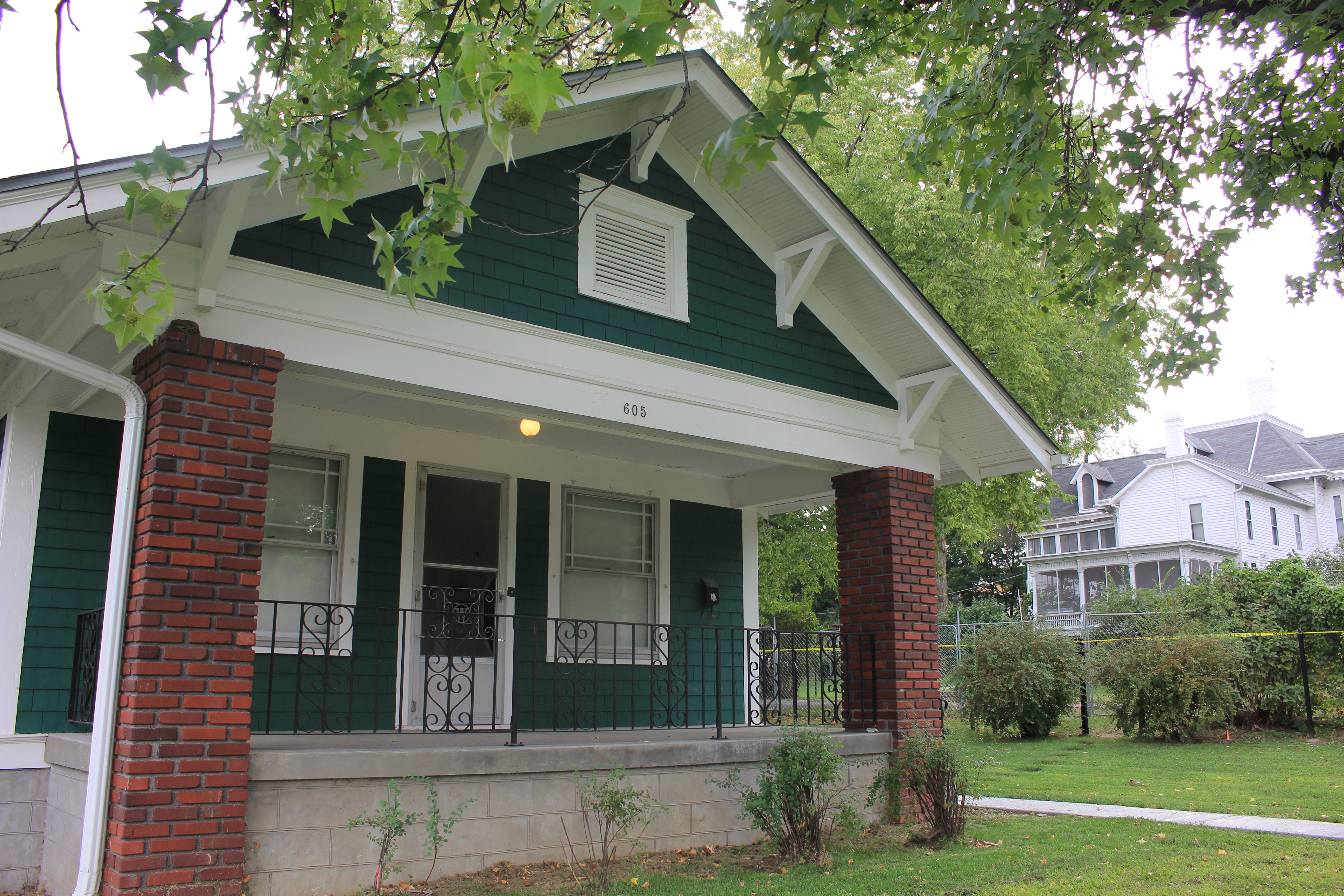 The George Wallace home with the Truman home in the background.