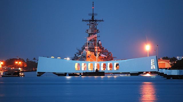 Arizona Memorial/Pearl Harbor