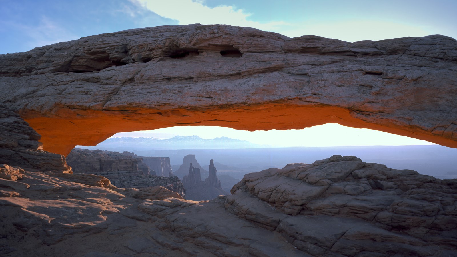 Mesa Arch Easy Hikes In Canyonlands National Park Mesa Arch Best