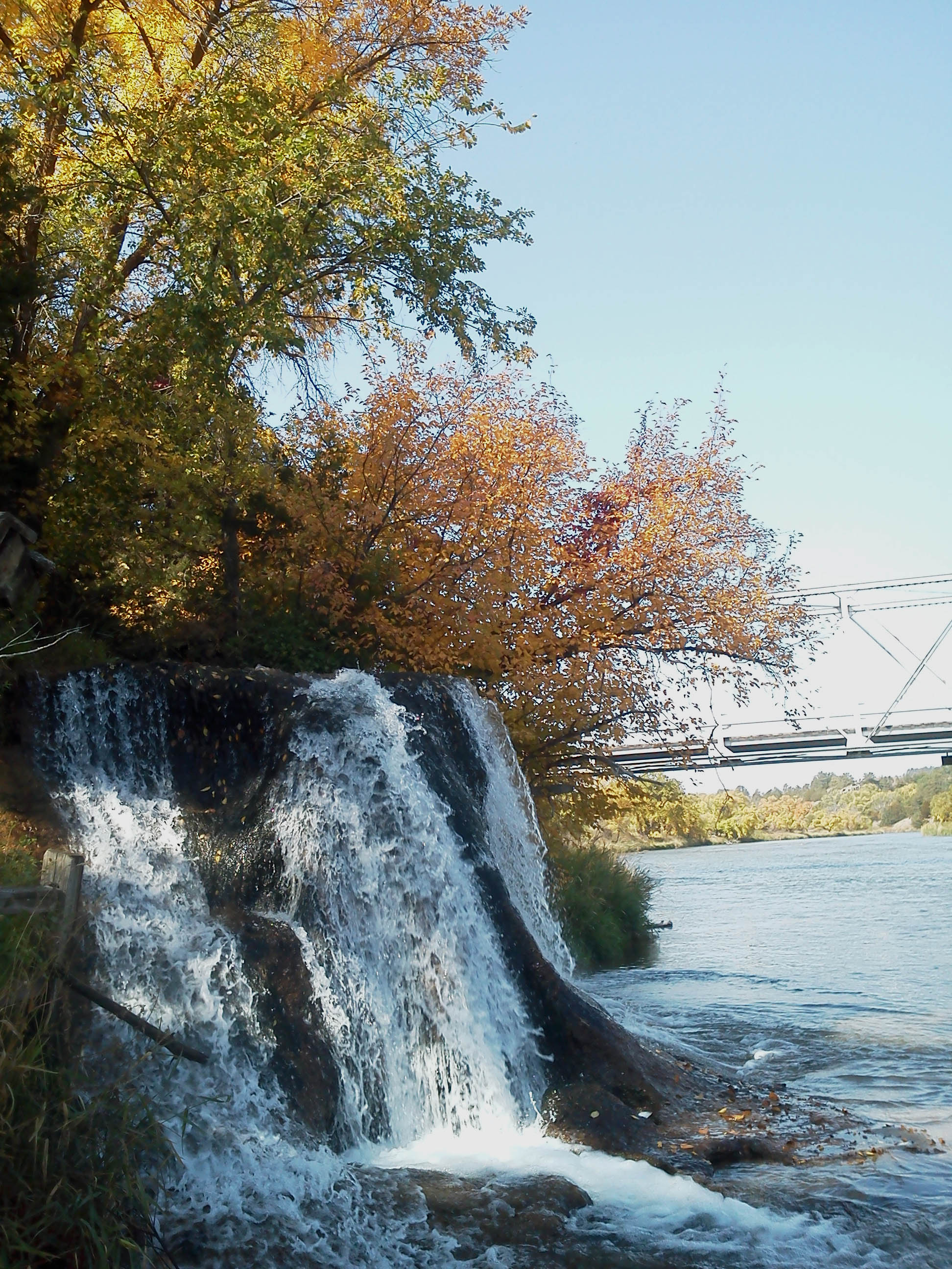 A beautiful, if short, waterfall empties into the side of the Niobrara NSR.