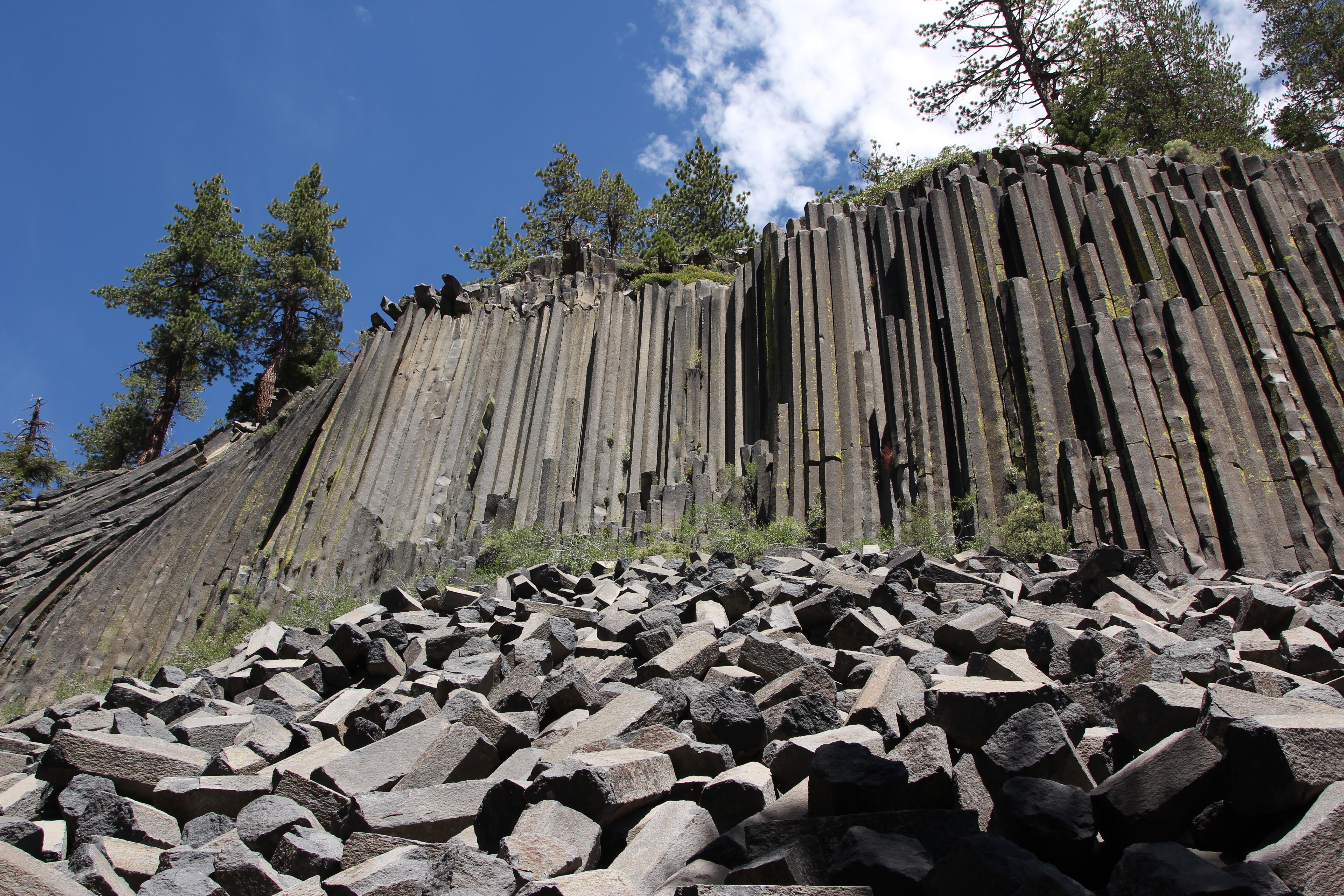 The Devils Postpile basalt formation resembles tall columns.