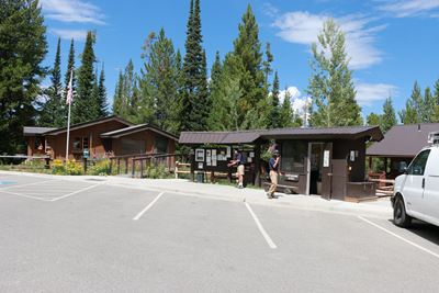 Signal Mountain campground registration area with office and campground information