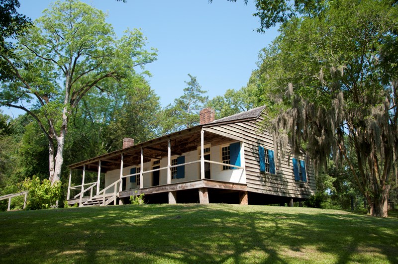 Mount Locust Historic House (milepost 15.5) on the Natchez Trace Parkway Mount Locust Historic House