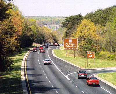 Cars driving on the Baltimore0Washington Parkway