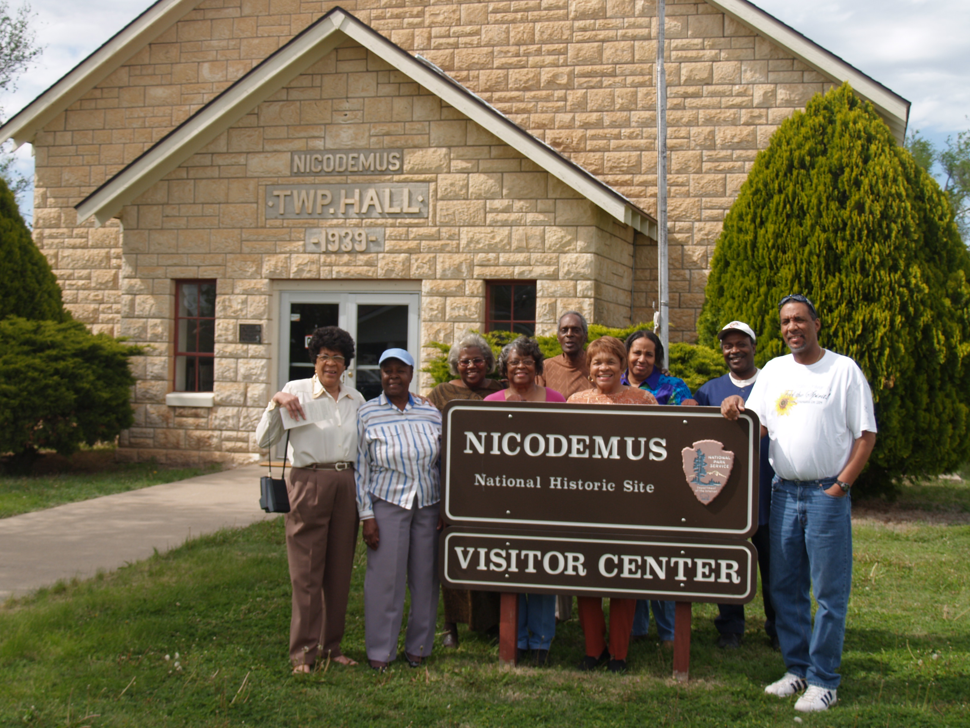 Nicodemus Descendants outside Visitor Center