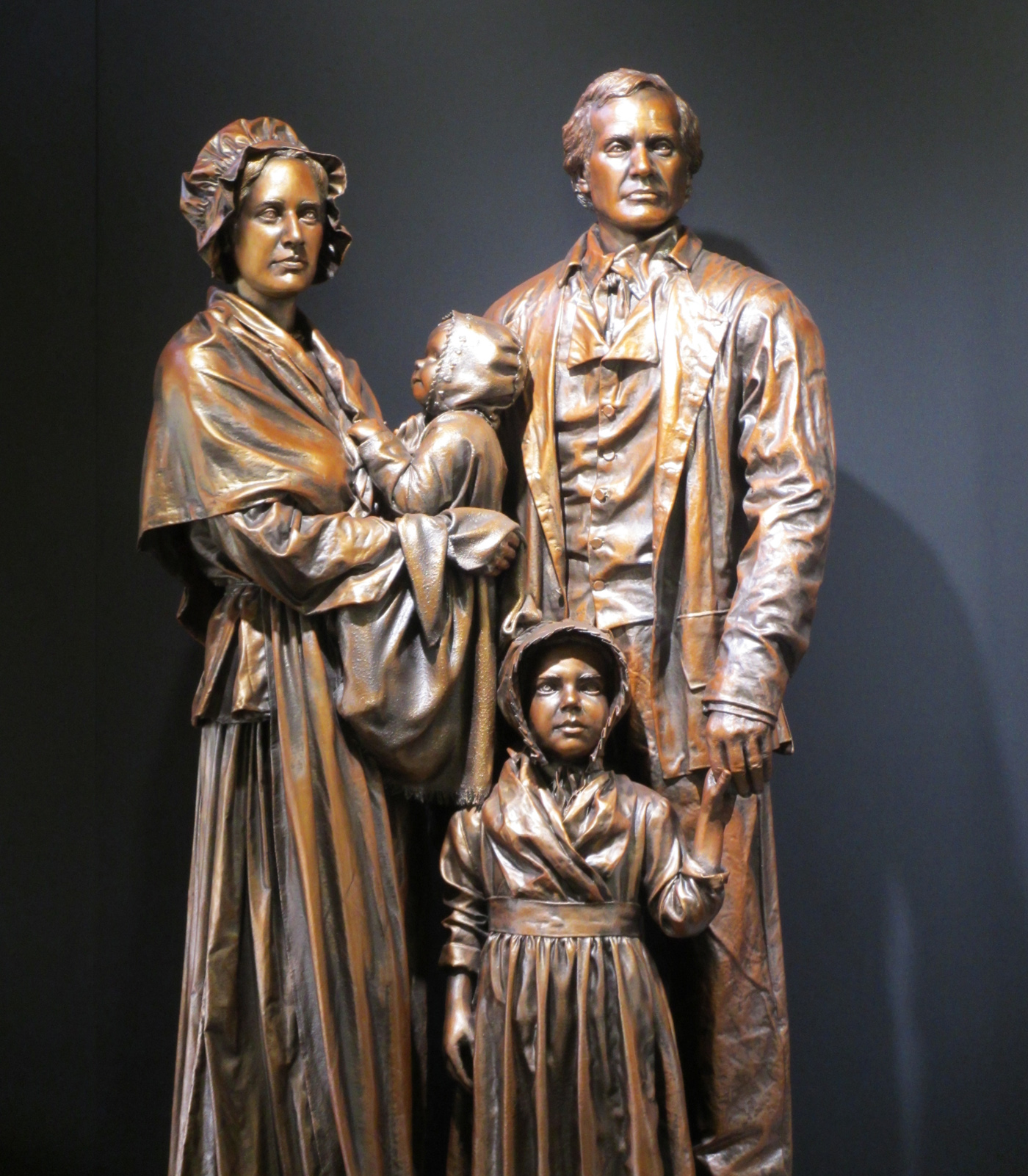 Statue of the Lincoln family in the park's Visitor Center