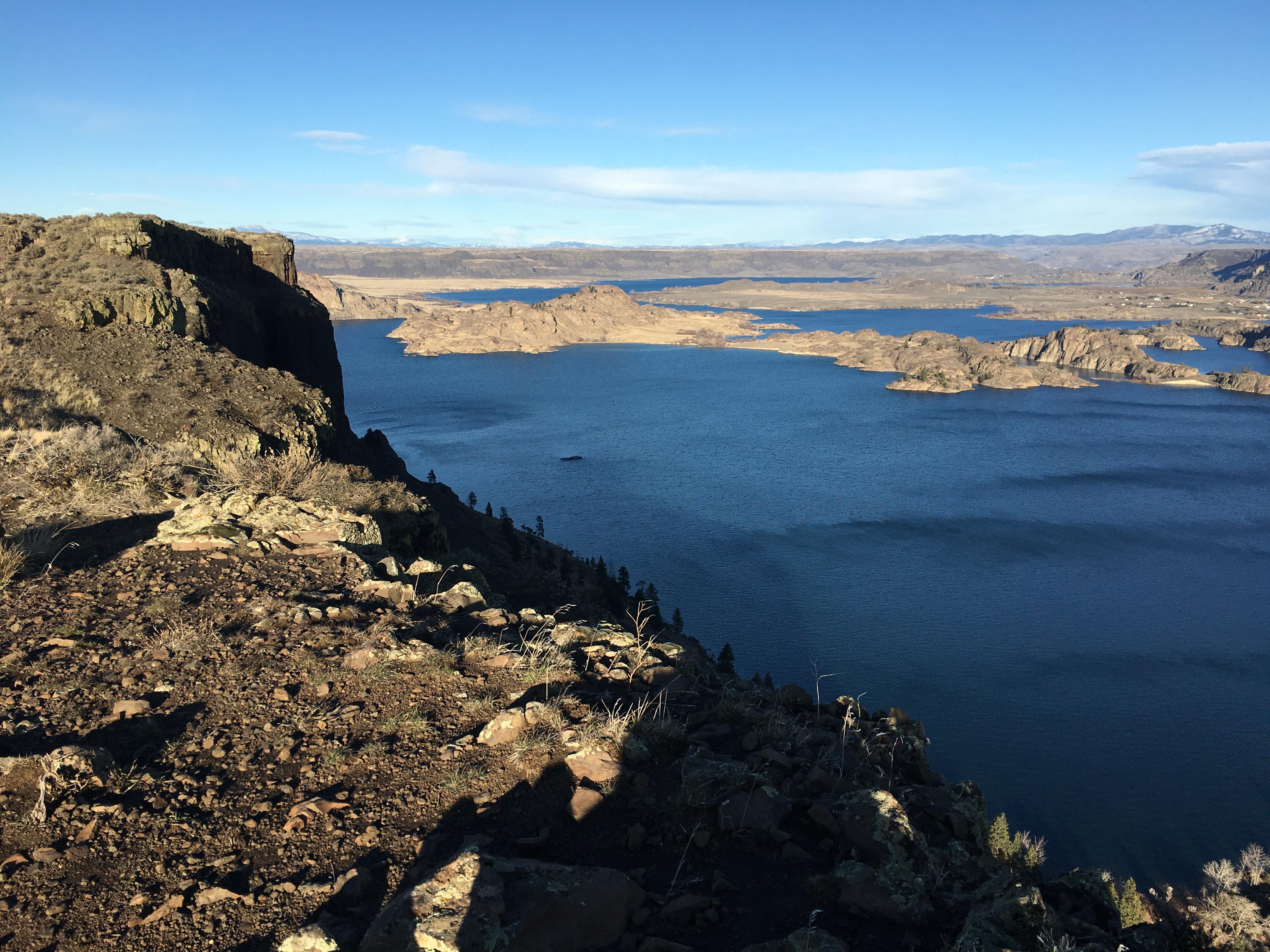 Steamboat rock in the foreground with Banks Lake in the distance