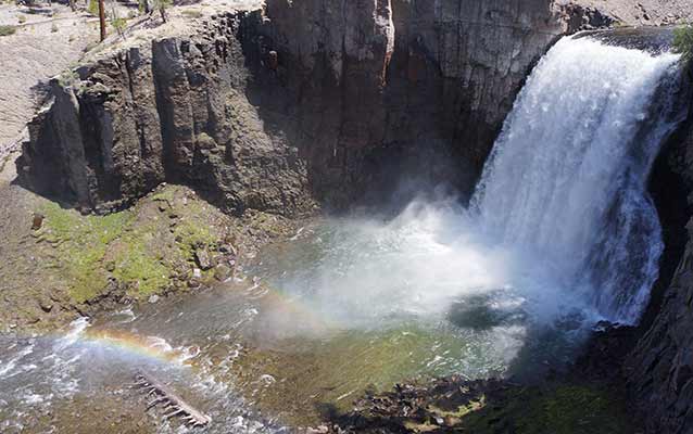 Rainbow Falls drops into the San Joaquin River Rainbow Falls drops into the San Joaquin River
