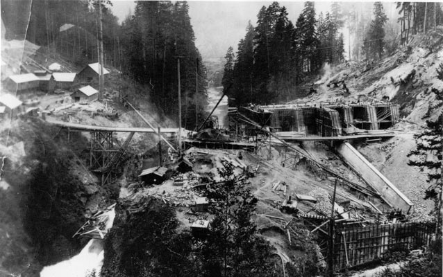 Historic image of Elwha Dam Historic image of Elwha Dam