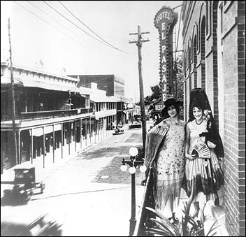 Cuban women on Balcony Cuban women on Balcony