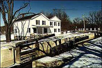 House at Lock 38 on the Ohio & Erie Canal House at Lock 38 on the Ohio & Erie Canal