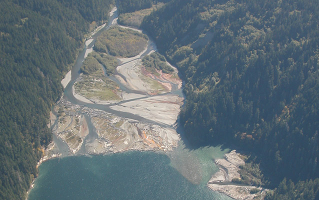Sediment build-up at head of Lake Mills Sediment build-up at head of Lake Mills