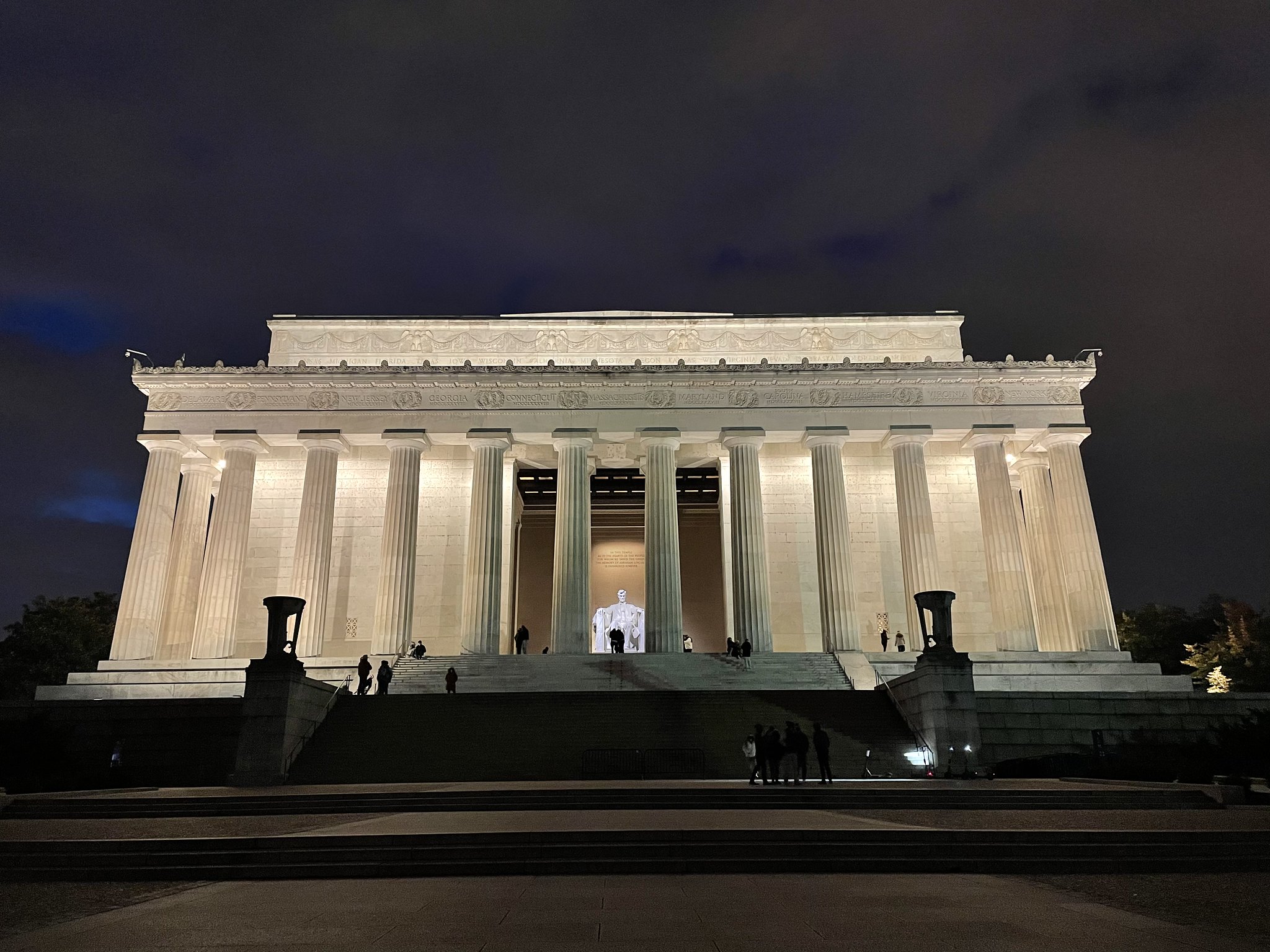 Lincoln Memorial at night