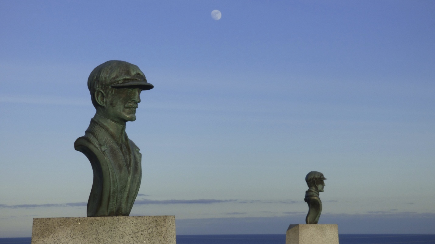 busts of Orville and Wilbur Wright