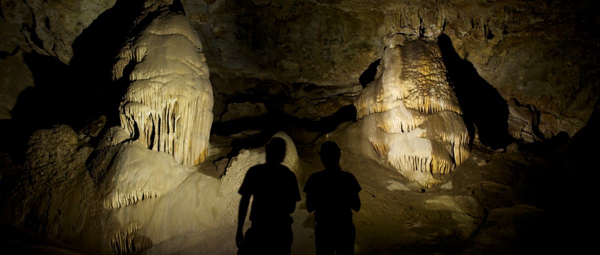 Coronado Cave silhouettes Cave formations of Coronado Cave