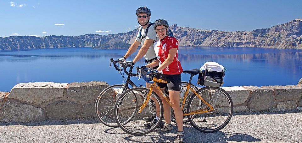 Bicyclists on East Rim Drive