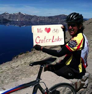 crater-lake-cyclist crater-lake-cyclist