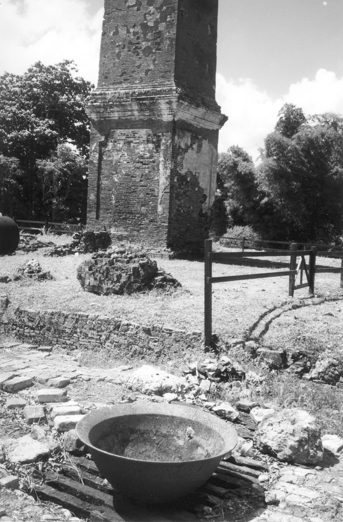 Figure 12: Ruins at the Hacienda La Esperanza sugar mill.