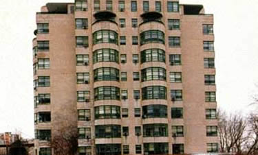 This outstanding Art Moderne style apartment building was constructed in 1938-39. A freestanding, nine-story, thirty-four unit structure with a reinforced concrete frame, its exterior wall surfaces are clad in limestone panels laid over backup tiles. Unfortunately, its distinctive windows (steel sash units) are in an advanced state of deterioration. Photos: NPS files.