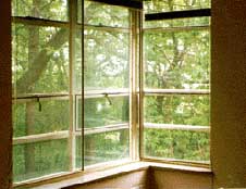 In replacing the single pane glass steel sash with new custom aluminum frame casement windows, it was critical that there be minimal impact on the exterior character of the historic apartment building.