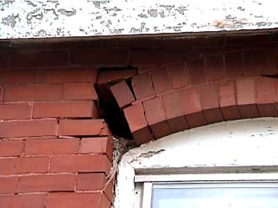 structural failure of arch