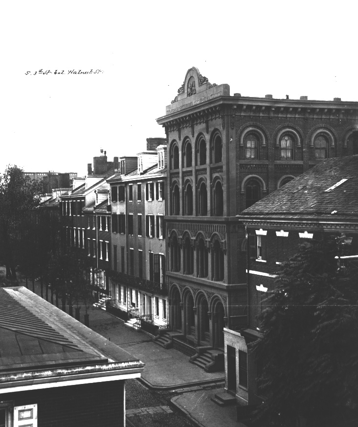 [Photo] A 1871 photograph of the corner of 3rd Street, south of Walnut in Philadelphia, Pennsylvania