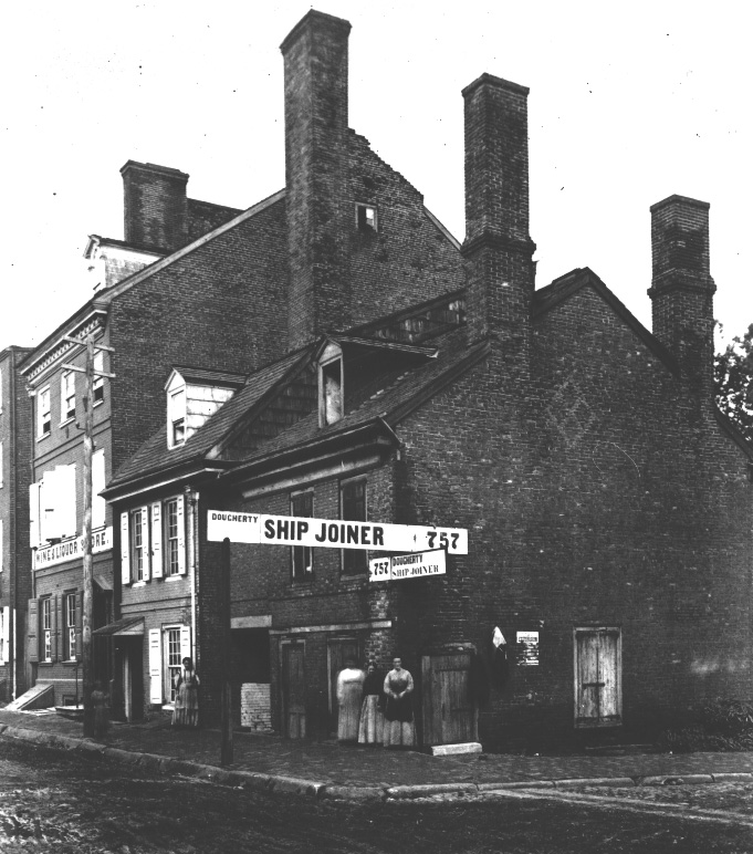 [Photo] The pole gutters on the roof at 757 Swanson Street in 1868, Philadelphia, Pennsylvania