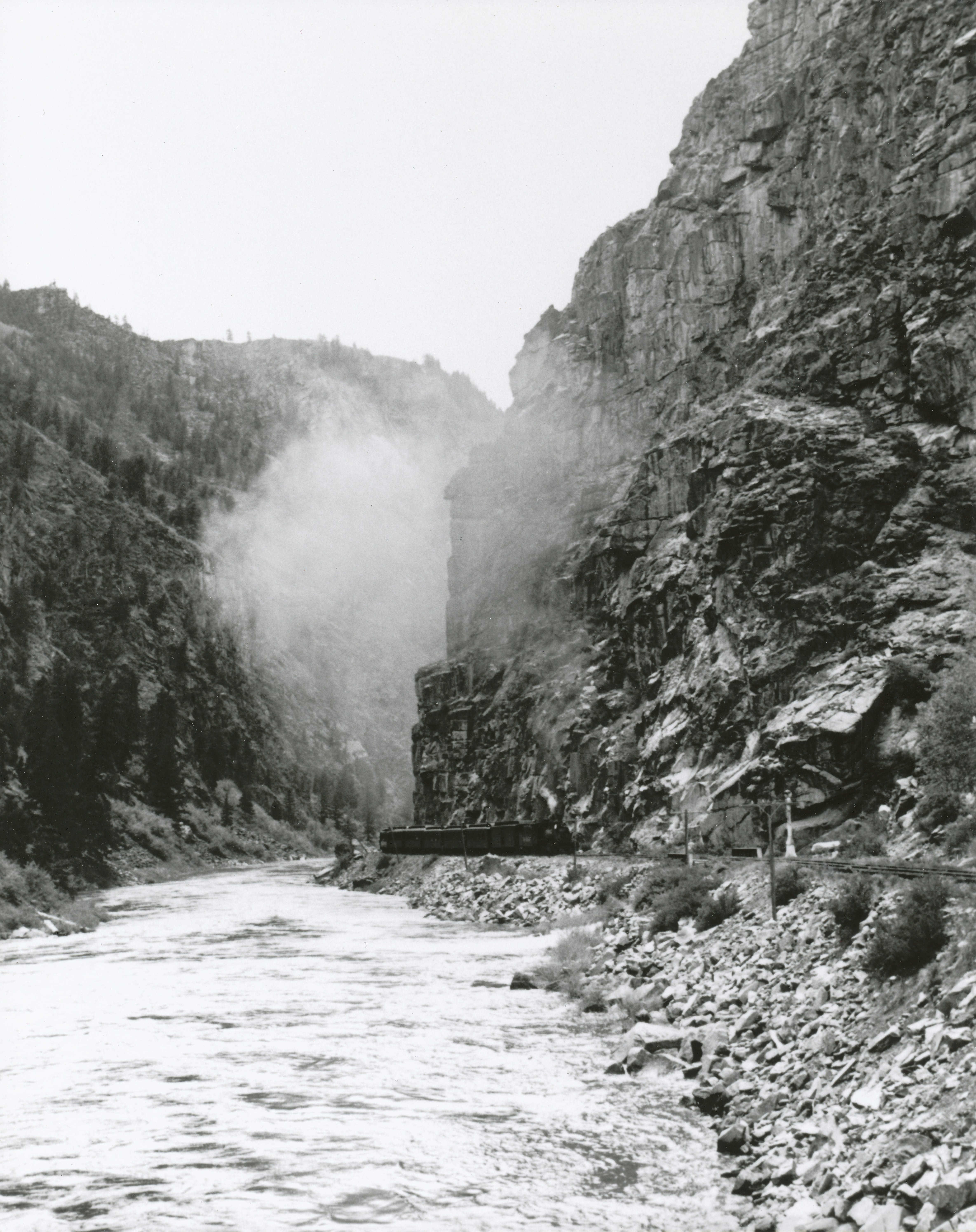 Denver and Rio Grande Western Railroad - Curecanti National Recreation Area  (U.S. National Park Service), image size:4736x5976