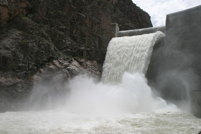 Crystal Dam Spilling May 2008 NPS photo by Lisa Lynch small