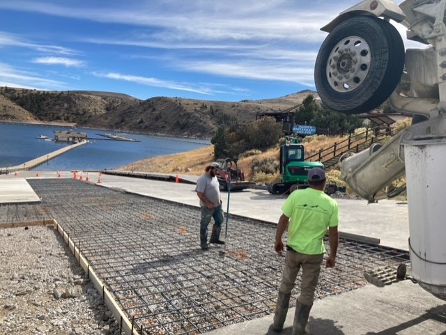 thumbnail_image4 Construction work on Elk Creek Ramp pouring concrete