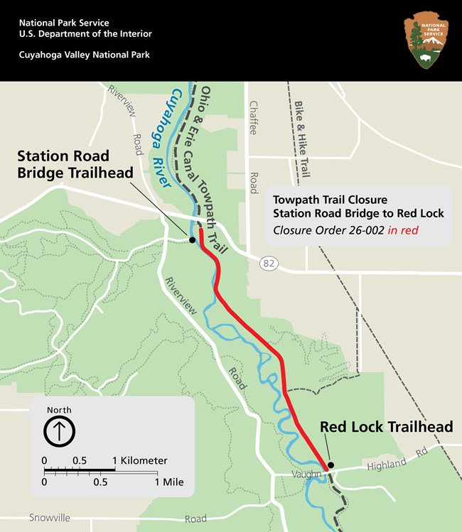 Map showing Towpath Trail closure between Station Road Bridge Trailhead to the north and Red Lock Trailhead to the south with closure marked in red. Black bar and NPS arrowhead at the top.