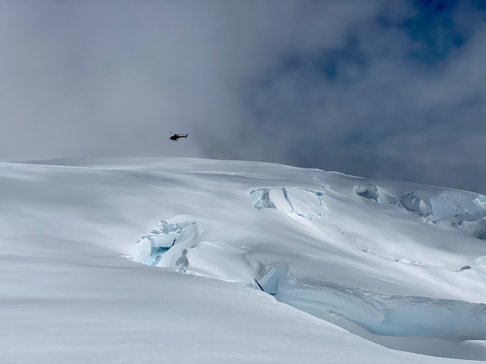 A helicopter flying into 14K