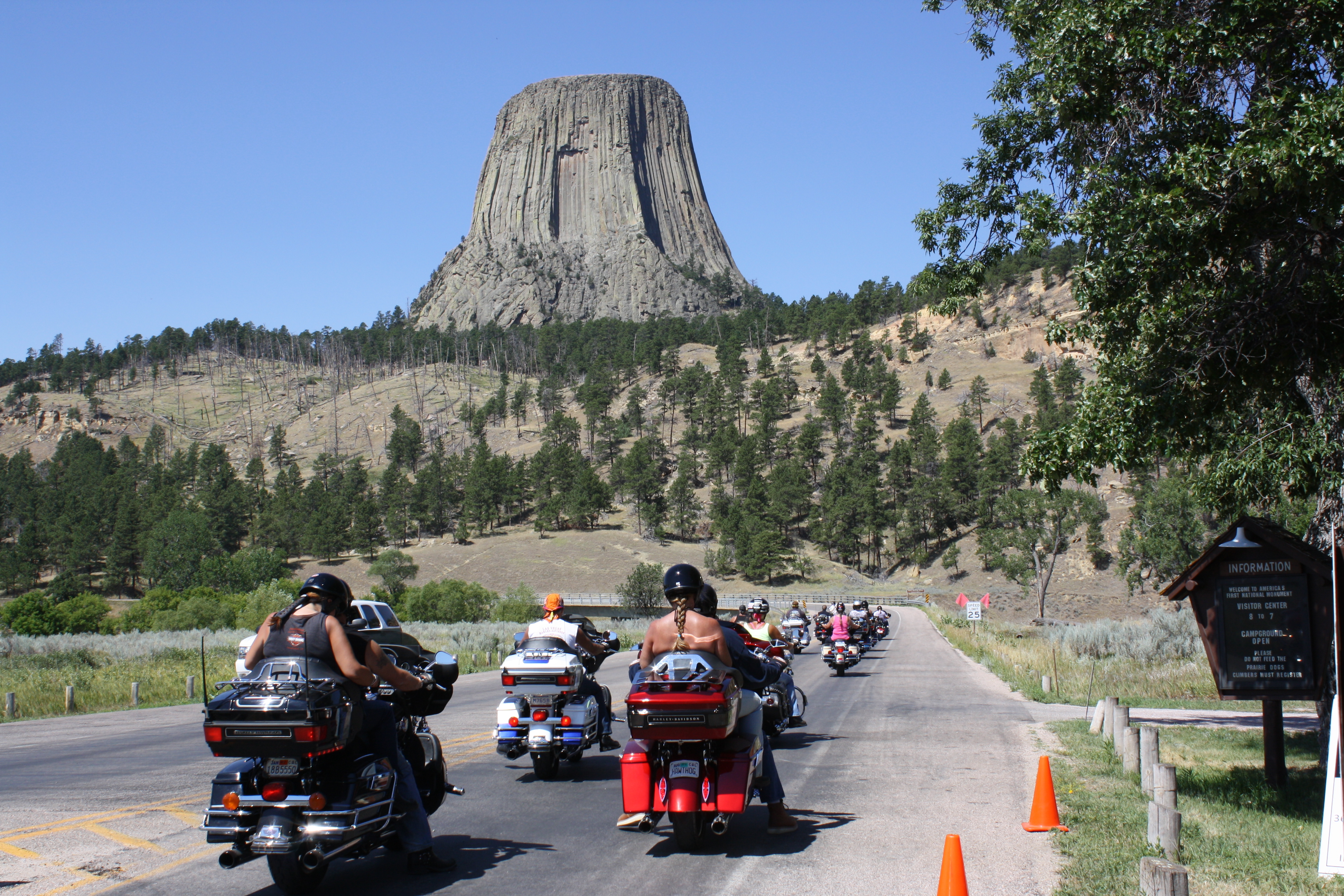 Motorcycles at entrance to Devils Tower