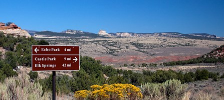 Sign at west end of Yampa Bench Road Sign at west end of Yampa Bench Road