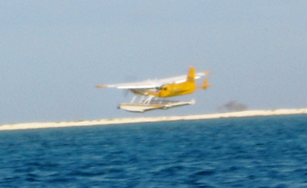 sea plane arrives at Dry Tortugas