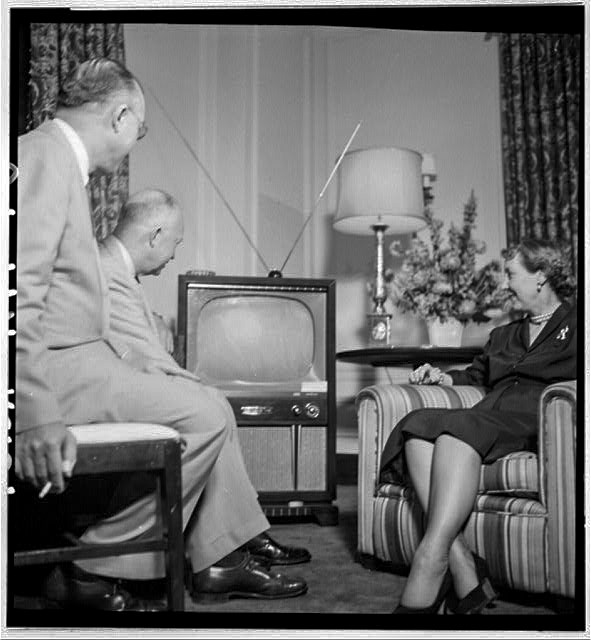 virt-TV.jpg Eisenhower watching T.V