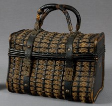 Wicker pocketbook