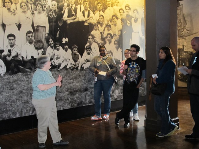 IMG_0328 Student tour on Ellis Island