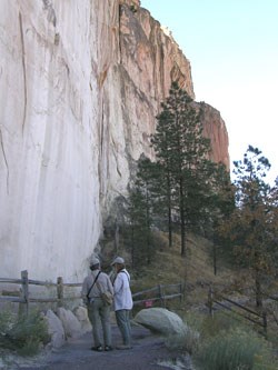 Visitors enjoy the Inscription Loop Trail Visitors enjoy the Inscription Loop Trail