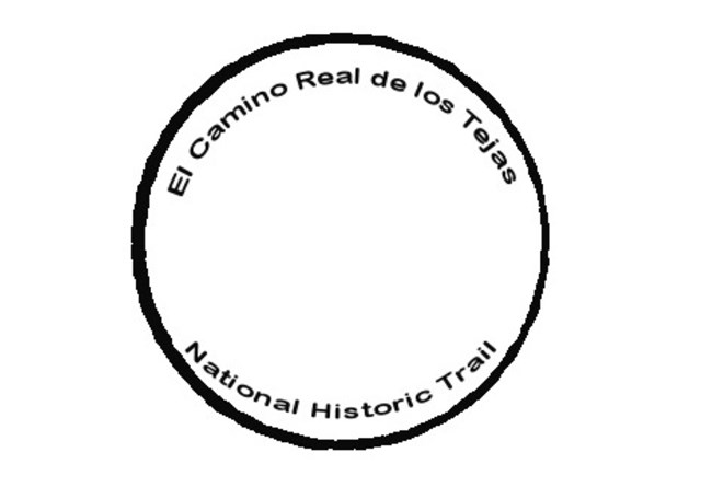 "El Camino Real de los Tejas National Historic Trail," in black, small text, on the inside of a black circle.