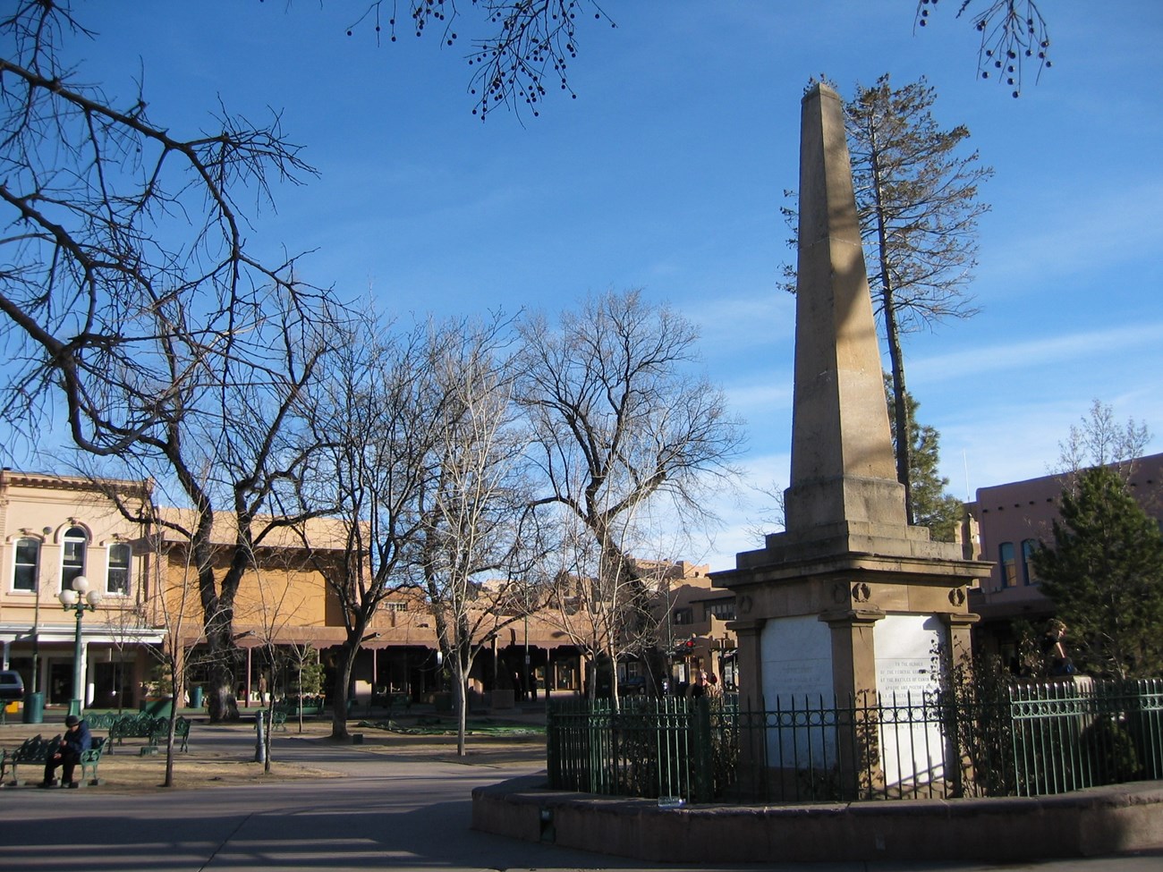 Image of Santa Fe Plaza monument, which is an obelisk