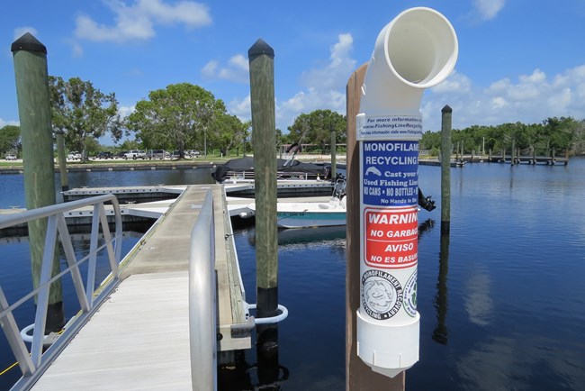 Flamingo Marina with Fishing Line Bin