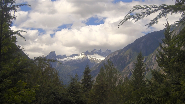 North Cascades National Park: Current image from the NPS Air Quality Web Camera Network.