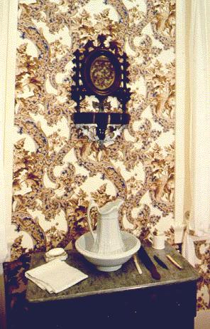 Lincoln's shaving mirror