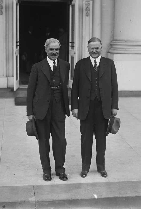Photograph of Prime Minister Ramsay MacDonald.