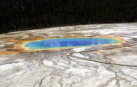 yellow and orange rings form around Grand Prismatic 