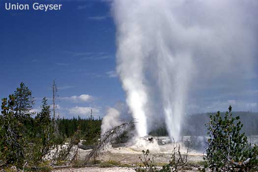 Union Geyser erupts