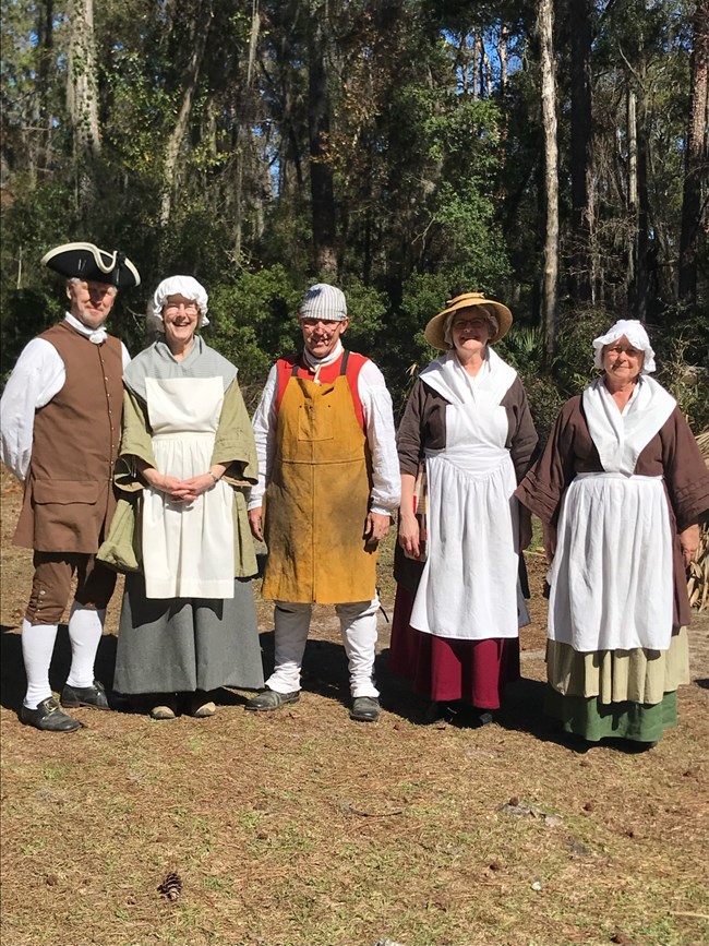 Image of volunteers dressed in living history clothes
